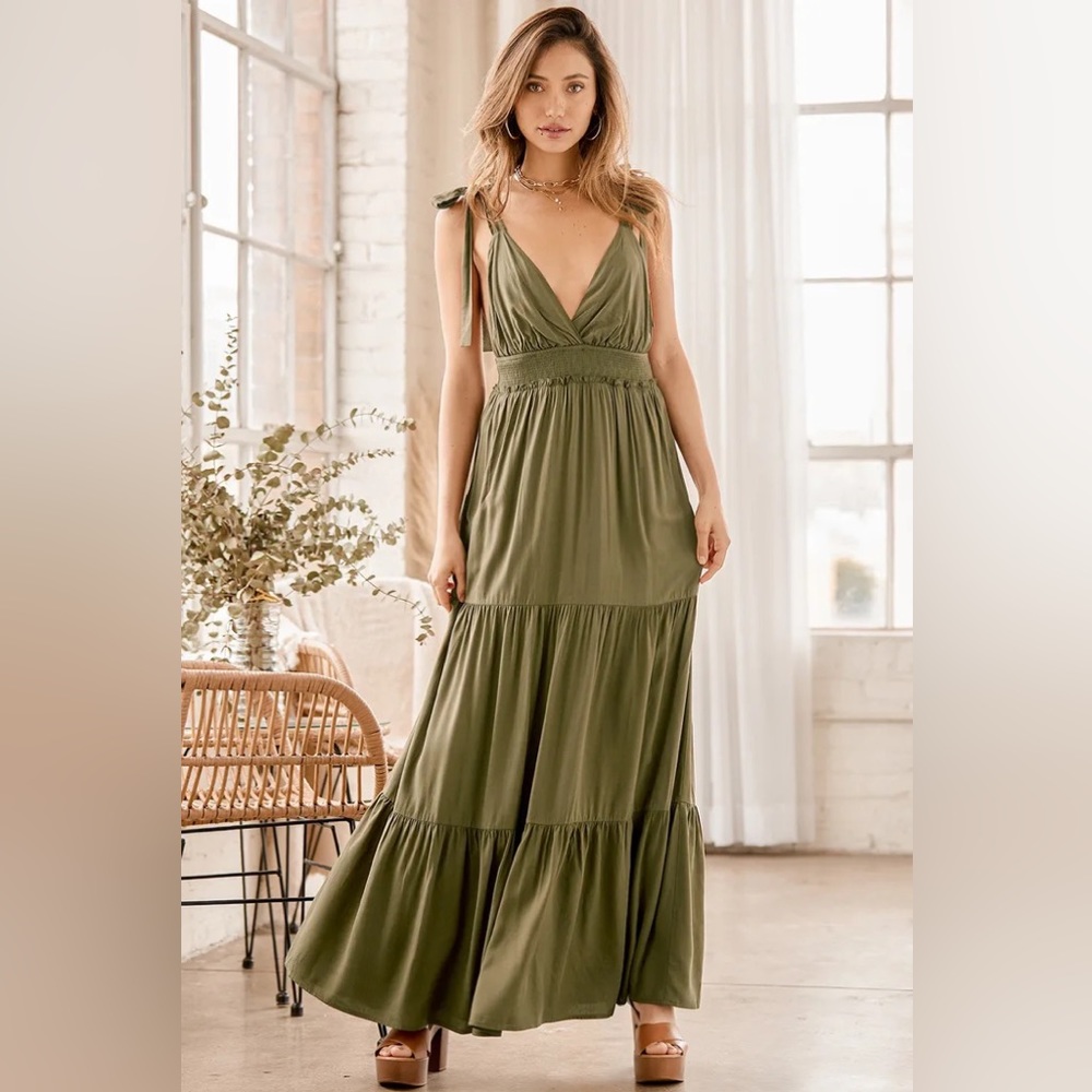 Lulu’s Green Maxi Dress